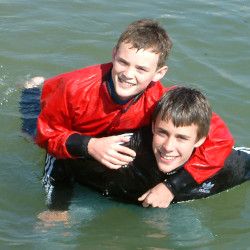 swim cagoule